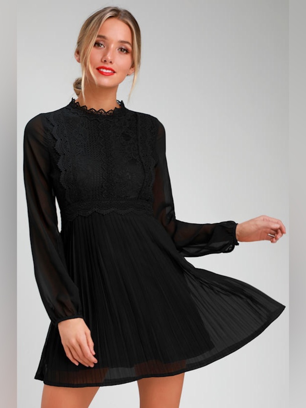 NWT Lulu's Charlisa Black Lace Long Sleeve Skater Dress